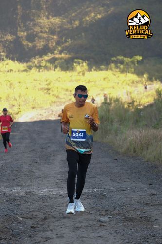 Race photo from Kelud Vertical Challenge 2024