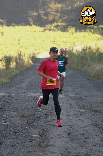 Race photo from Kelud Vertical Challenge 2024