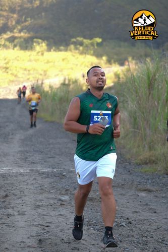 Race photo from Kelud Vertical Challenge 2024