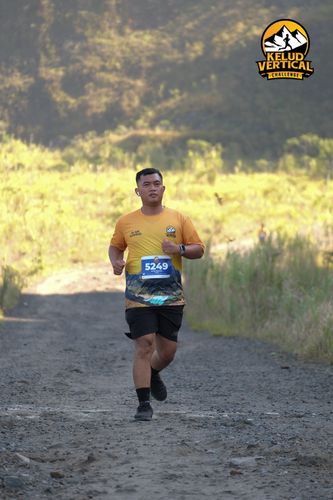 Race photo from Kelud Vertical Challenge 2024