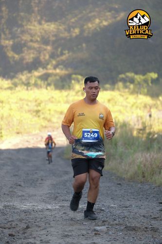 Race photo from Kelud Vertical Challenge 2024