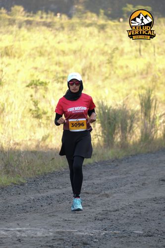 Race photo from Kelud Vertical Challenge 2024