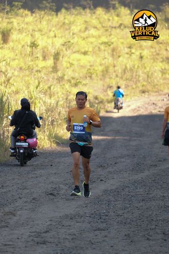 Race photo from Kelud Vertical Challenge 2024