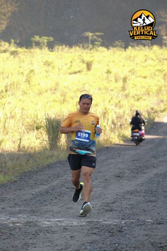 Race photo from Kelud Vertical Challenge 2024