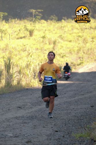 Race photo from Kelud Vertical Challenge 2024