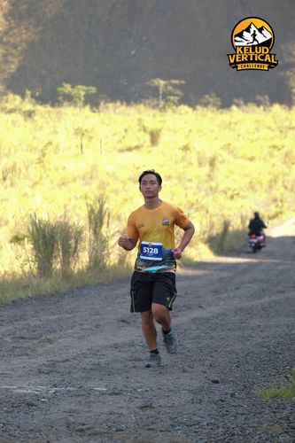 Race photo from Kelud Vertical Challenge 2024
