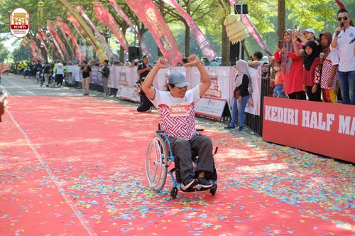 Race photo from Kediri Half Marathon 2024