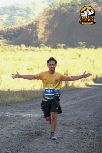 Race photo from Kelud Vertical Challenge 2024