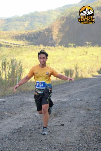 Race photo from Kelud Vertical Challenge 2024