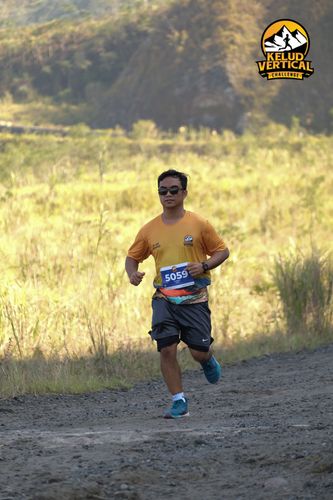 Race photo from Kelud Vertical Challenge 2024