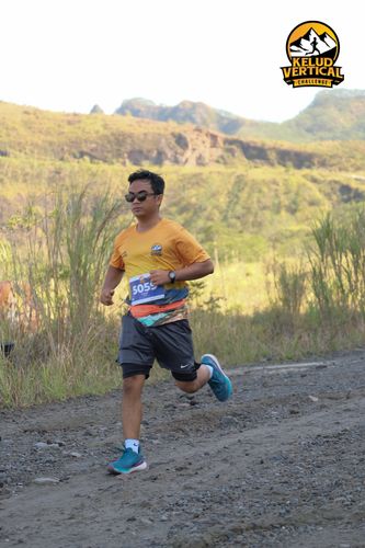 Race photo from Kelud Vertical Challenge 2024