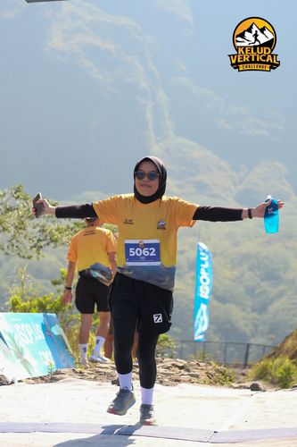 Race photo from Kelud Vertical Challenge 2024