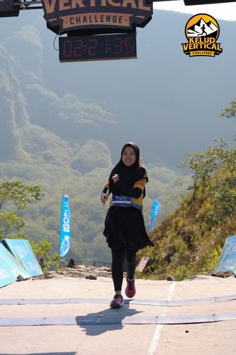 Race photo from Kelud Vertical Challenge 2024