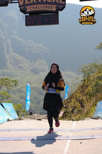 Race photo from Kelud Vertical Challenge 2024