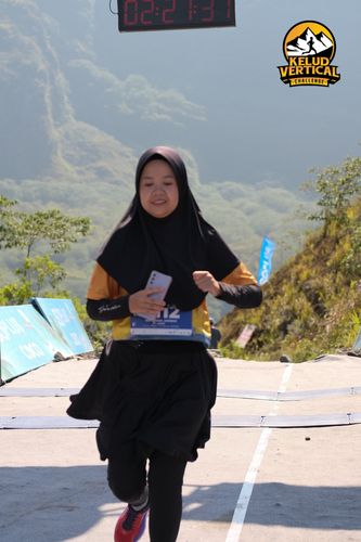 Race photo from Kelud Vertical Challenge 2024