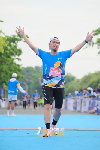 Race photo from Isoplus Run 2024 Surabaya