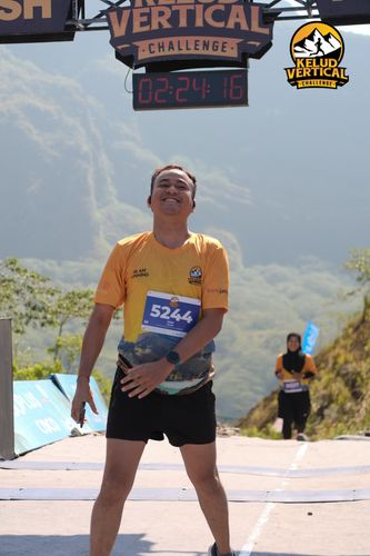 Race photo from Kelud Vertical Challenge 2024
