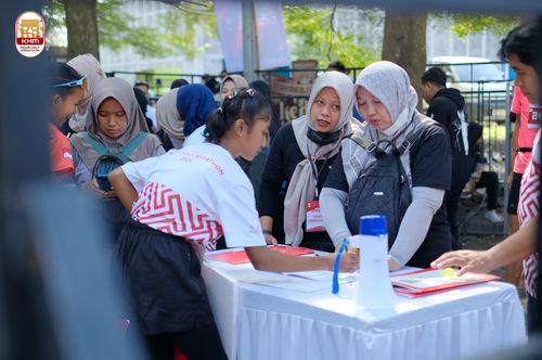 Race photo from Kediri Half Marathon 2024