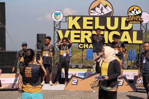 Race photo from Kelud Vertical Challenge 2024