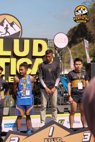 Race photo from Kelud Vertical Challenge 2024