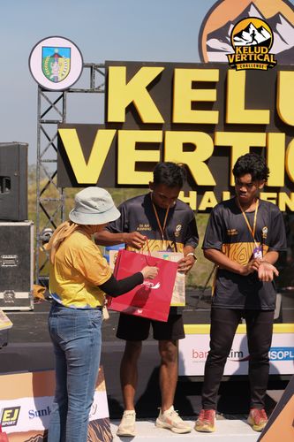 Race photo from Kelud Vertical Challenge 2024