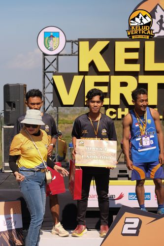 Race photo from Kelud Vertical Challenge 2024