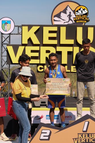 Race photo from Kelud Vertical Challenge 2024