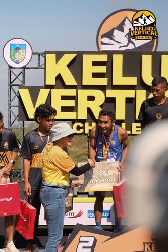 Race photo from Kelud Vertical Challenge 2024