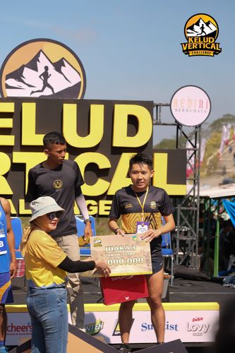 Race photo from Kelud Vertical Challenge 2024