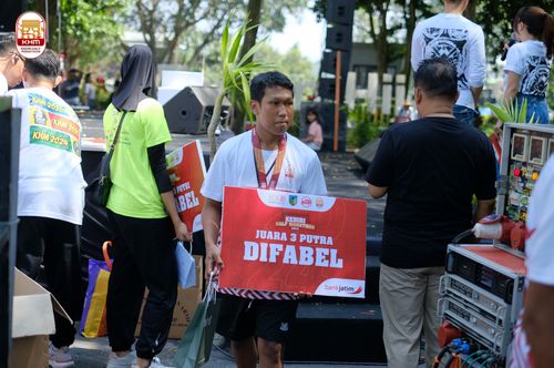 Race photo from Kediri Half Marathon 2024