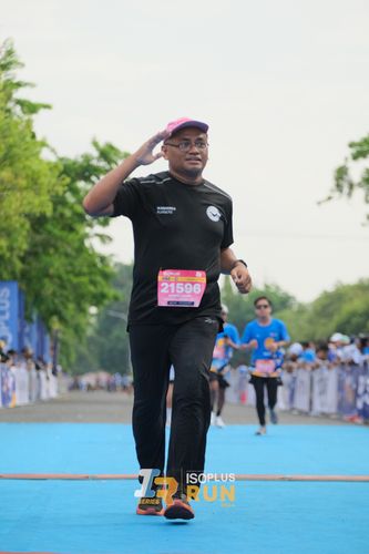 Race photo from Isoplus Run 2024 Surabaya