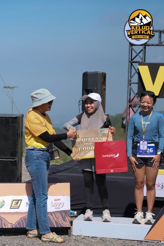 Race photo from Kelud Vertical Challenge 2024