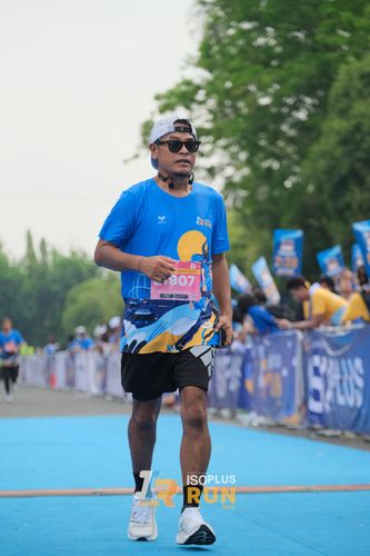 Race photo from Isoplus Run 2024 Surabaya