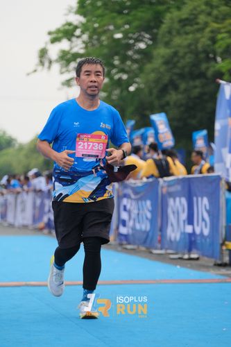 Race photo from Isoplus Run 2024 Surabaya