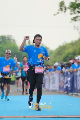 Race photo from Isoplus Run 2024 Surabaya