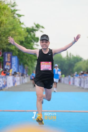 Race photo from Isoplus Run 2024 Surabaya