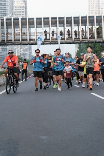 Race photo from NU SKIN RUNNING CLUB