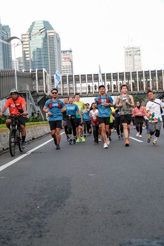 Race photo from NU SKIN RUNNING CLUB