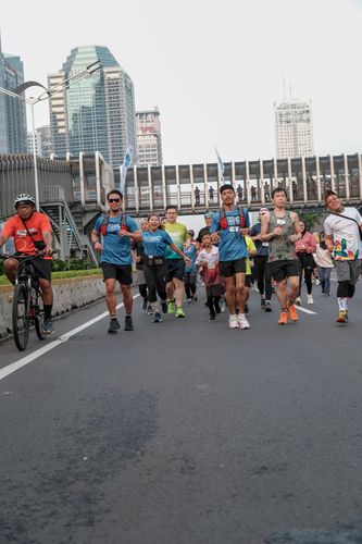 Race photo from NU SKIN RUNNING CLUB