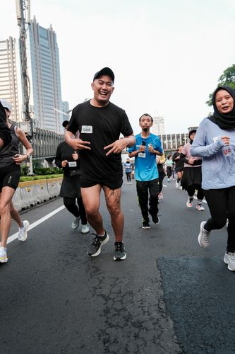 Race photo from NU SKIN RUNNING CLUB