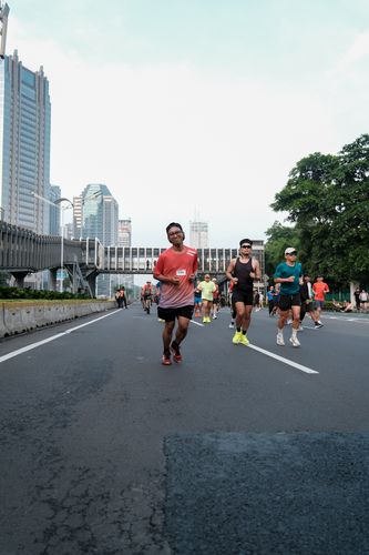 Race photo from NU SKIN RUNNING CLUB