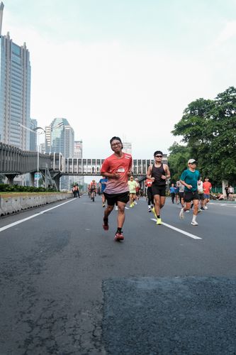 Race photo from NU SKIN RUNNING CLUB