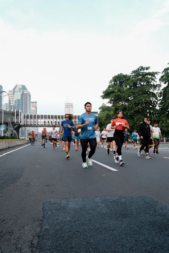 Race photo from NU SKIN RUNNING CLUB