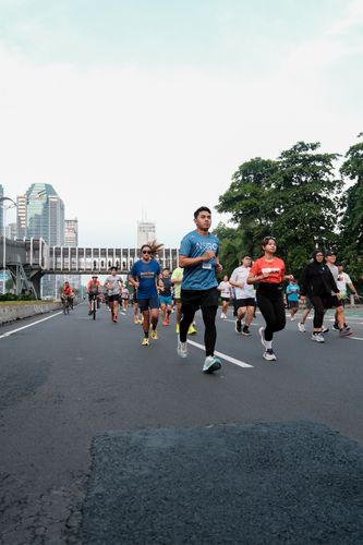 Race photo from NU SKIN RUNNING CLUB