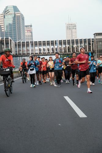 Race photo from NU SKIN RUNNING CLUB