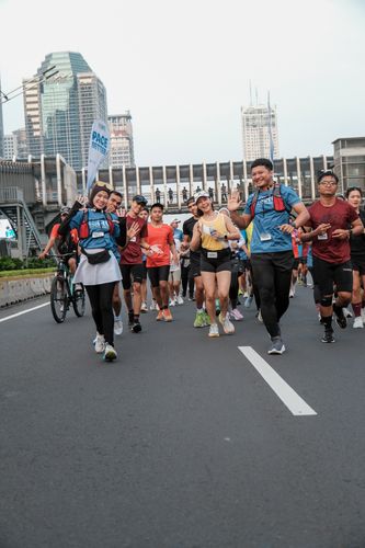 Race photo from NU SKIN RUNNING CLUB