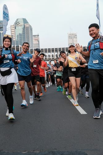 Race photo from NU SKIN RUNNING CLUB