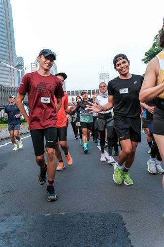 Race photo from NU SKIN RUNNING CLUB