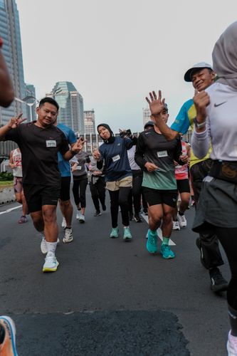 Race photo from NU SKIN RUNNING CLUB