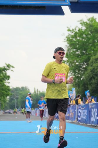 Race photo from Isoplus Run 2024 Surabaya